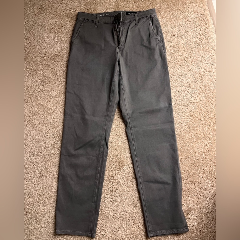 NWT- Caden tailored trousers, for Women.